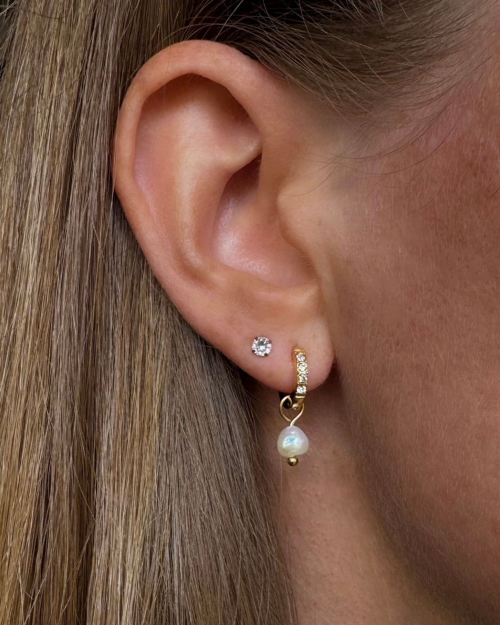 Lea Pearl hoop