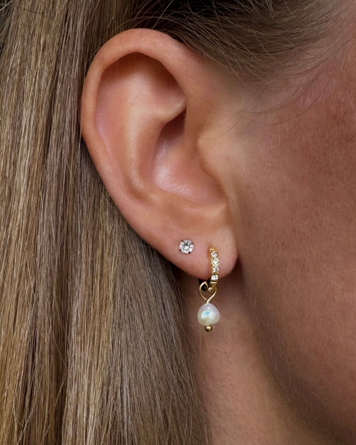 Lea Pearl hoop