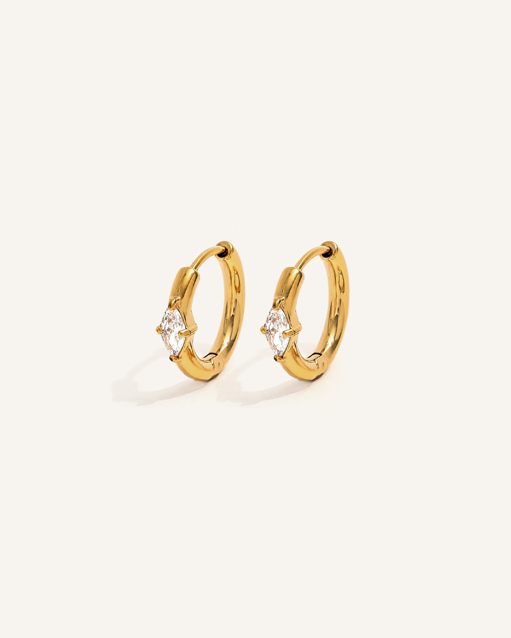 Lulora Hoops