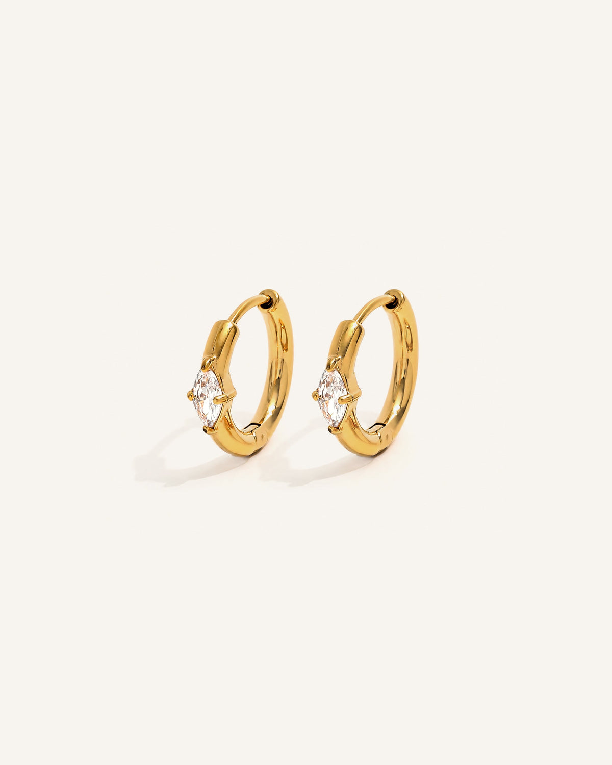 Lulora Hoops